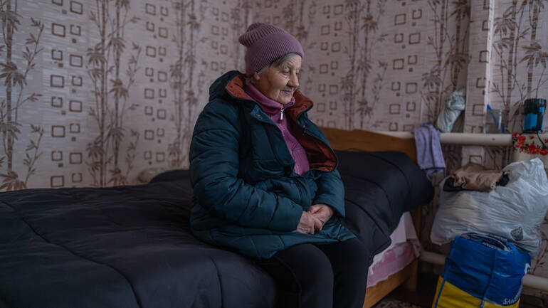 Olha Drobiazko, 75, in ihrem Zimmer im Haus ihres Bruders.
